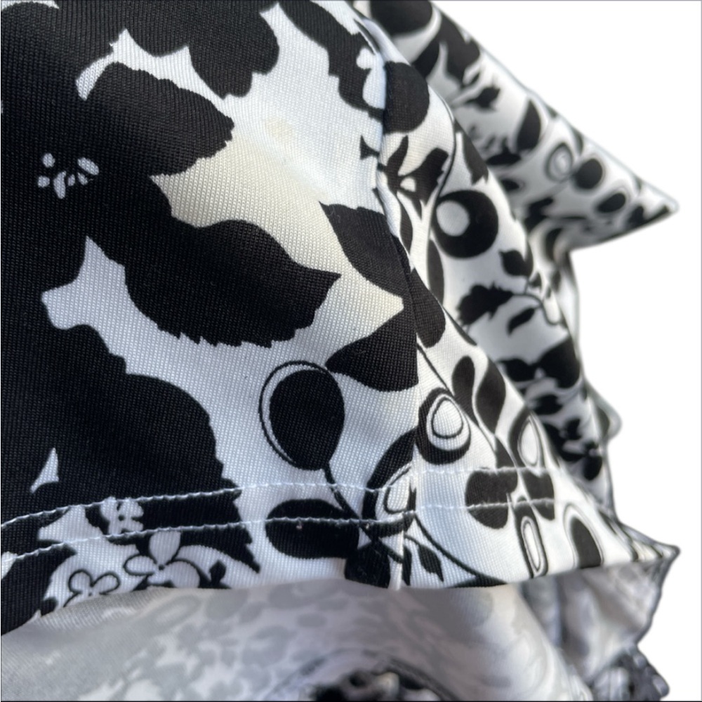 Southern Lady women’s Black White floral Sleeveless Henley Blouse size 2X - Picture 4 of 5